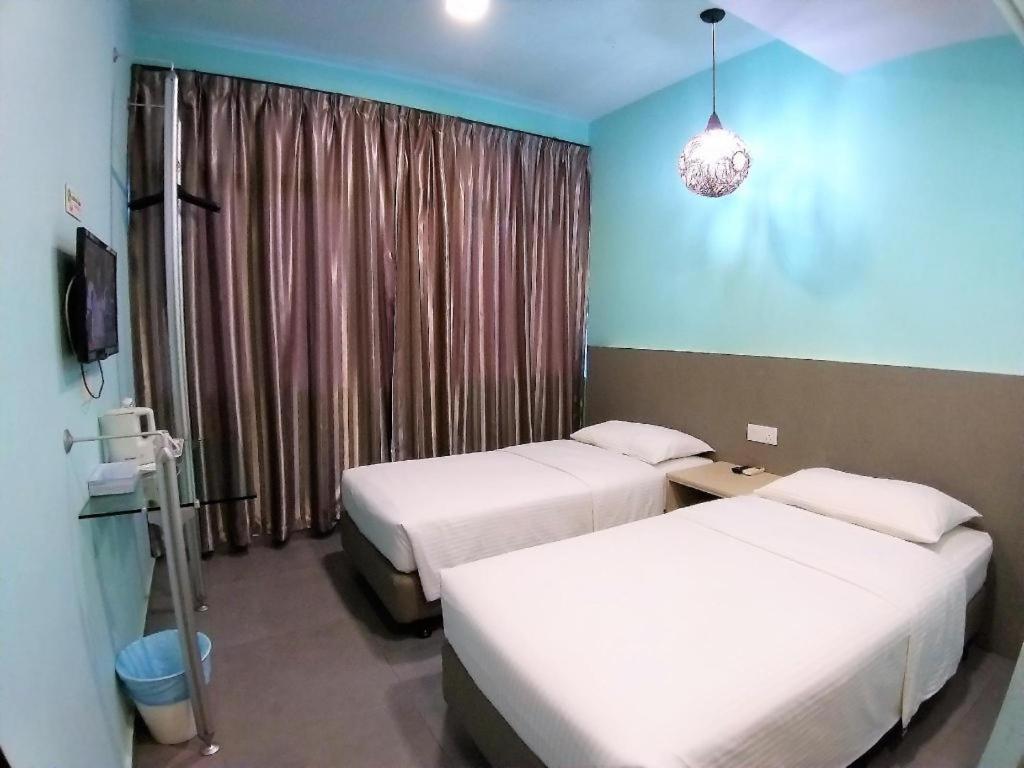 Hotel Nur Termerloh Plt Temerloh Exterior foto